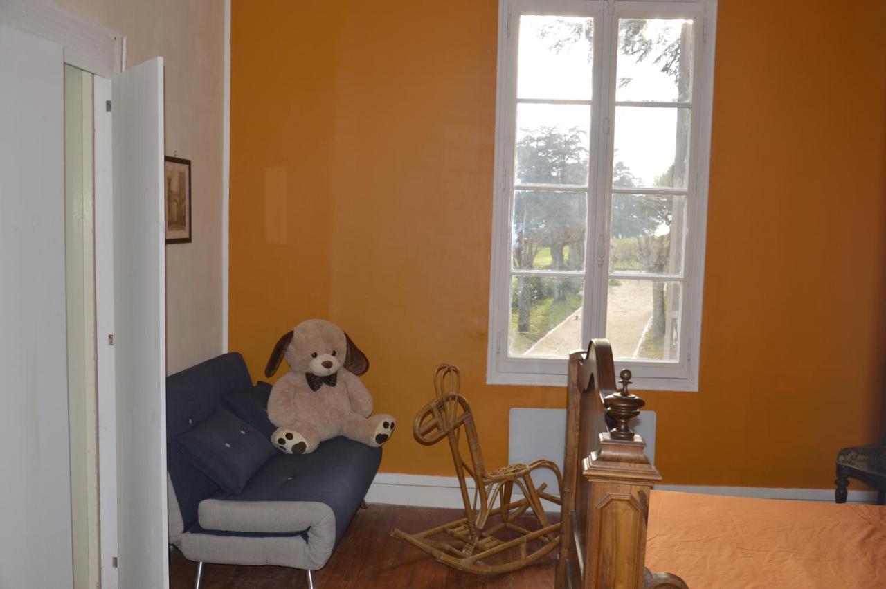 Chateau Nardon Crimon Hotel Saint-Christophe-des-Bardes ภายนอก รูปภาพ